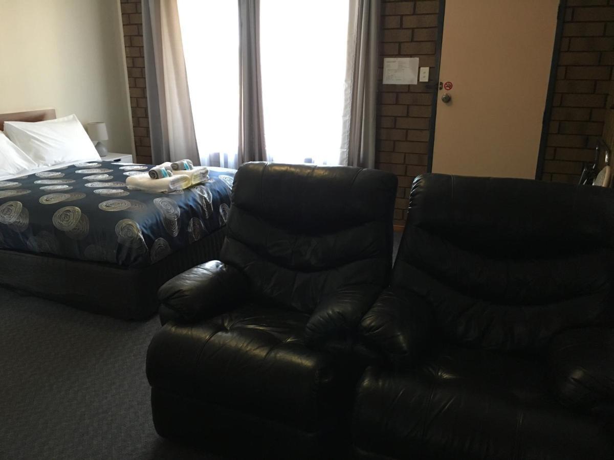 Airport Whyalla Motel Kültér fotó