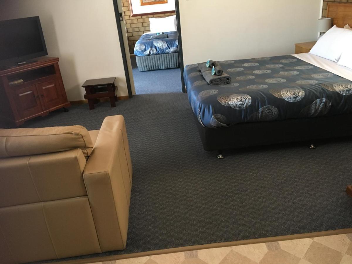 Airport Whyalla Motel Kültér fotó