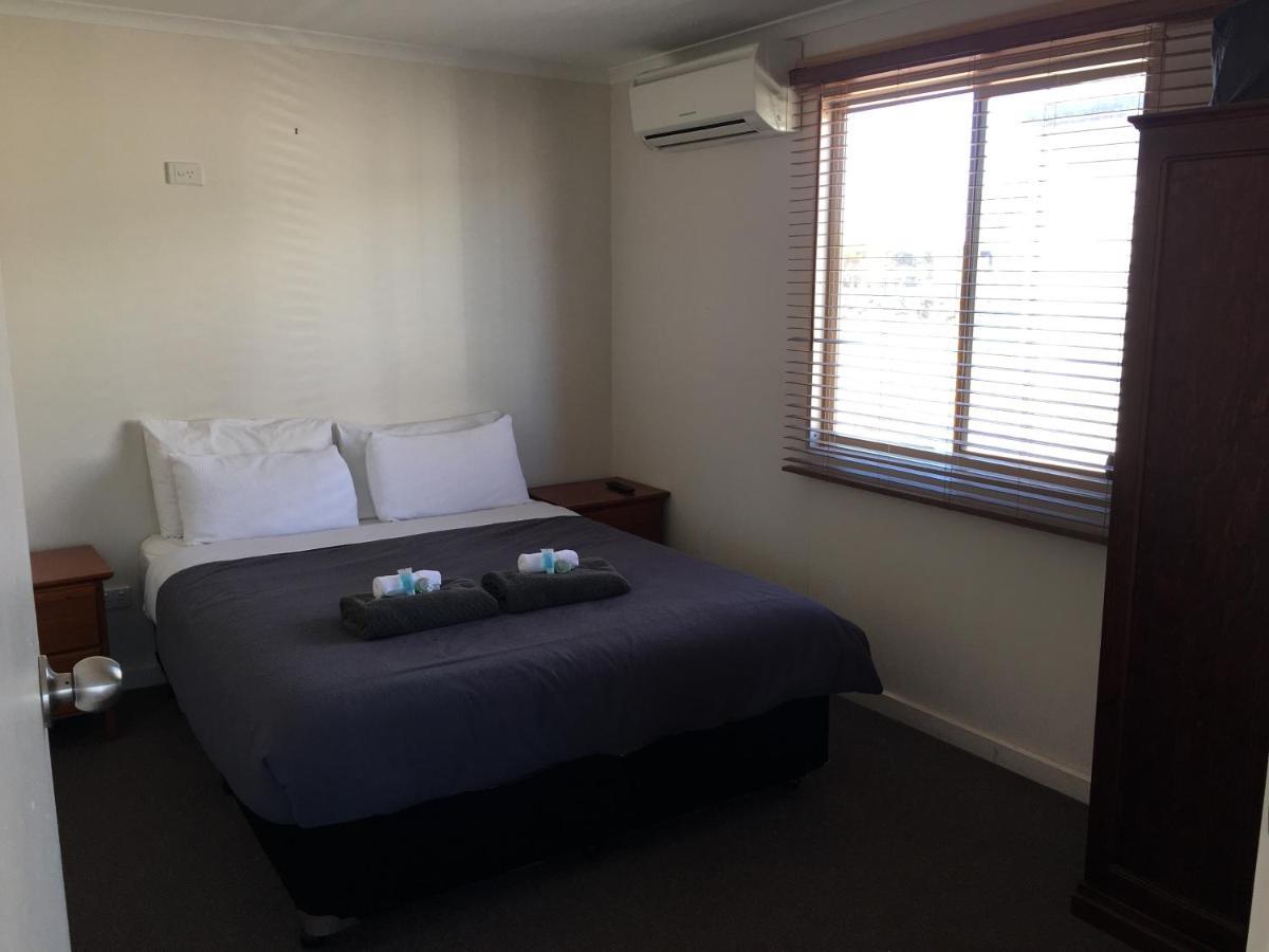 Airport Whyalla Motel Kültér fotó
