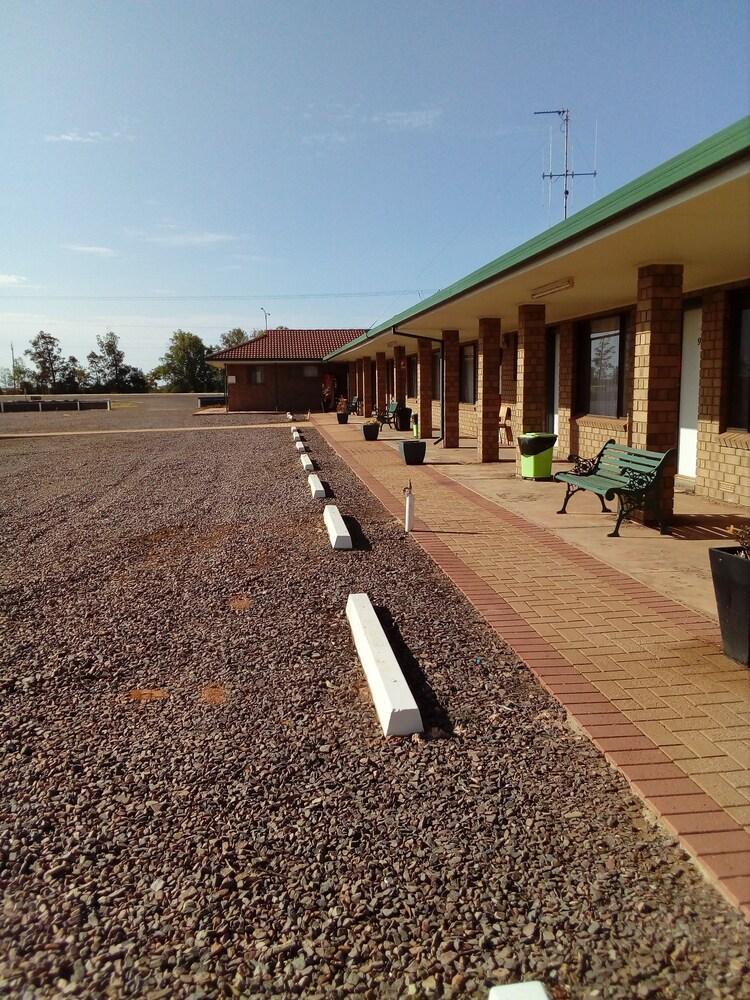 Airport Whyalla Motel Kültér fotó