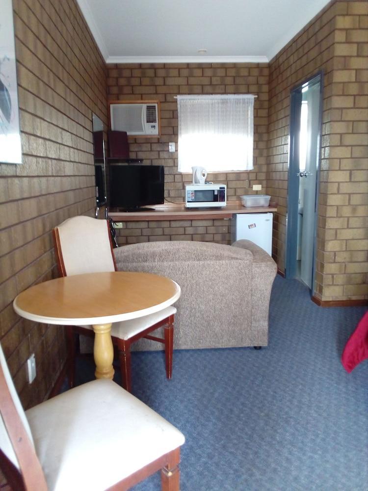 Airport Whyalla Motel Kültér fotó