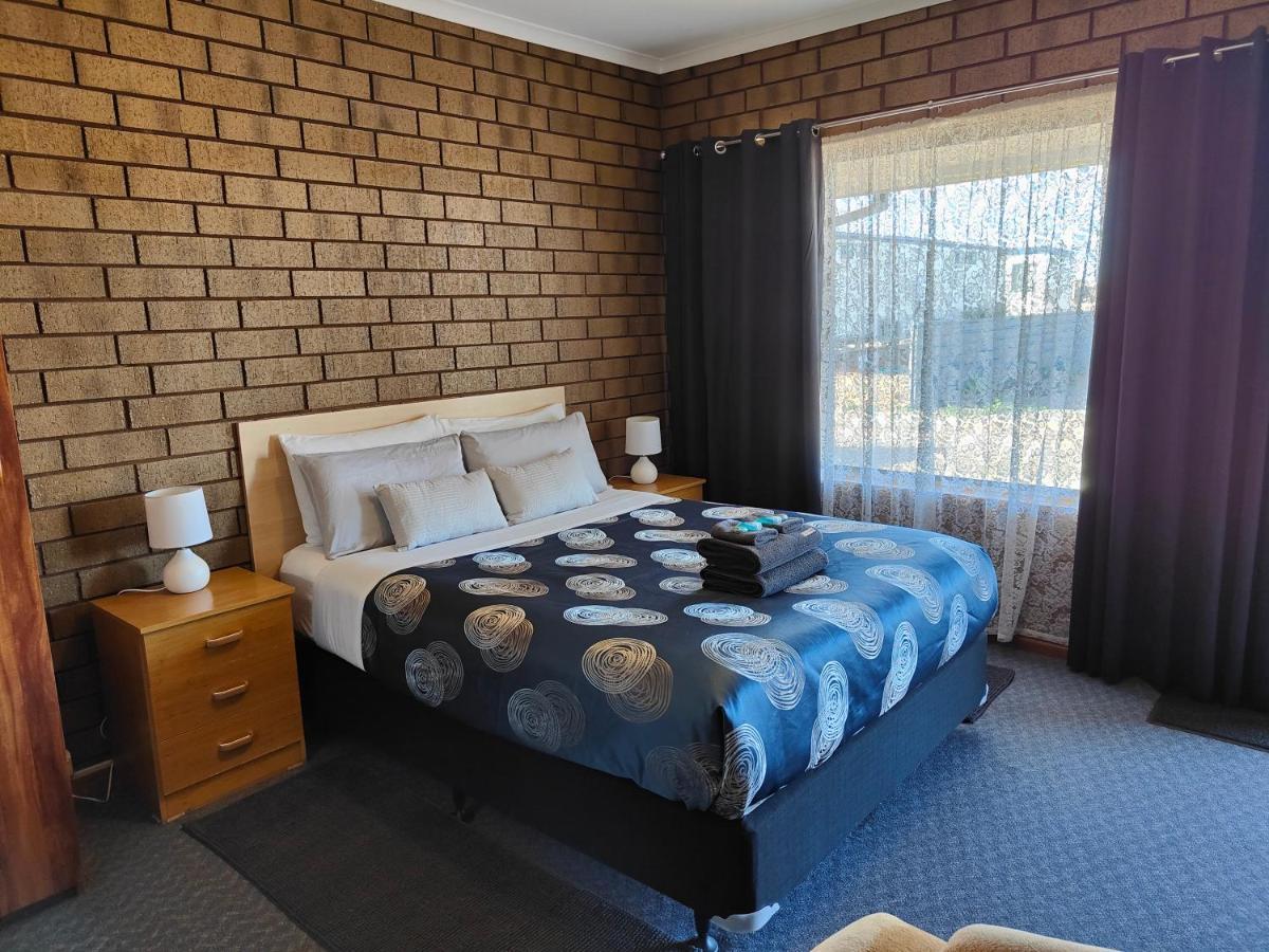 Airport Whyalla Motel Kültér fotó