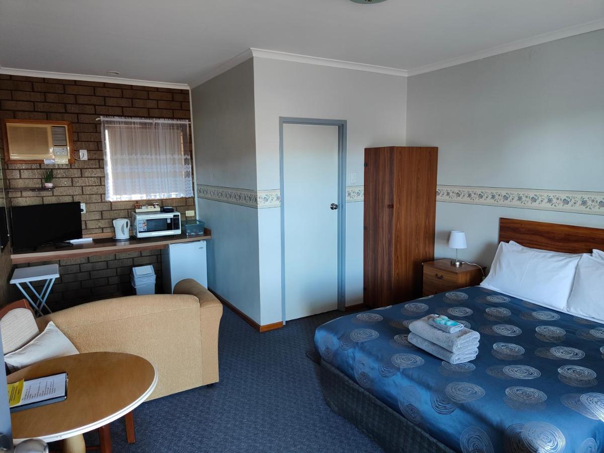 Airport Whyalla Motel Kültér fotó