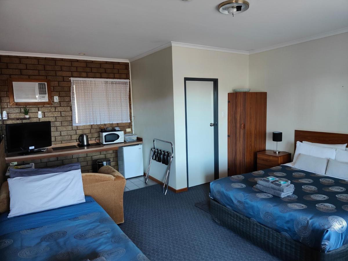 Airport Whyalla Motel Kültér fotó