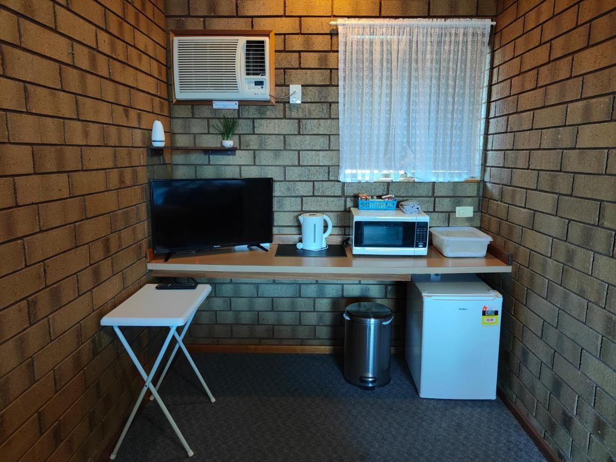 Airport Whyalla Motel Kültér fotó