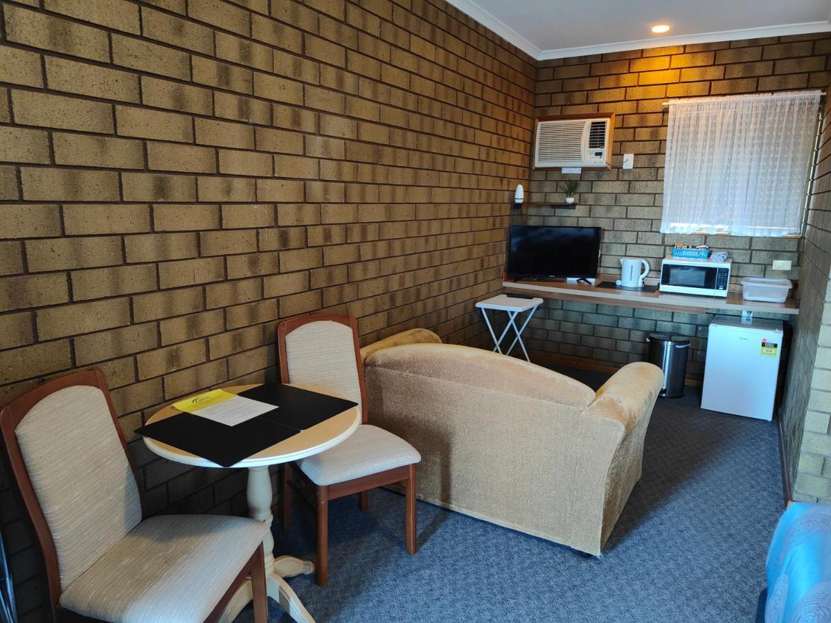 Airport Whyalla Motel Kültér fotó