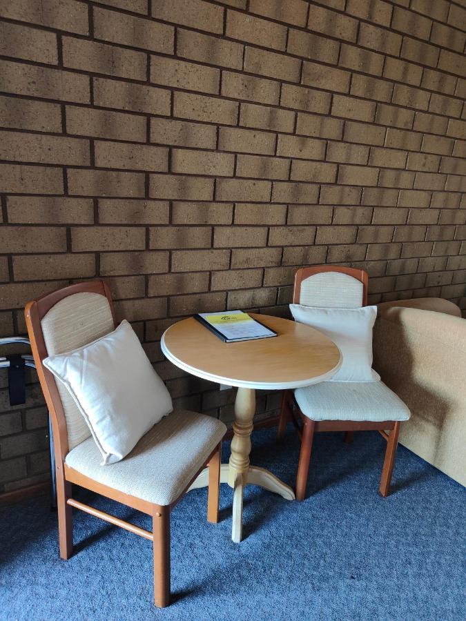 Airport Whyalla Motel Kültér fotó